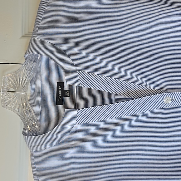 Talbots Half Sleeve Shirt Button Down The Front And Back Size XS - Picture 3 of 8